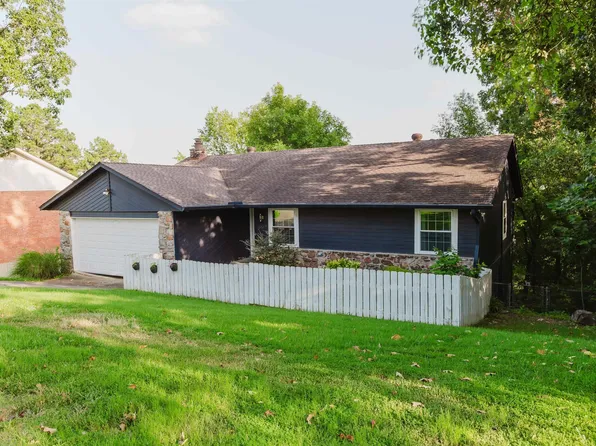 5517 McMurtrey Dr, N Little Rock, AR 72118