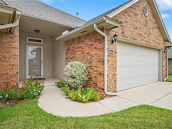 4th image of 1800 Jordan Dr