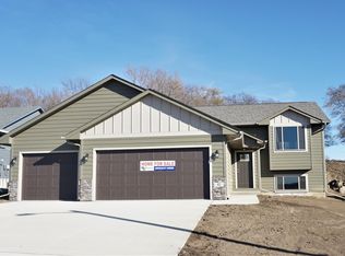 42 N 6th St, Baltic, SD 57003