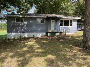 384 Sulphur Ck Rd, Big Sandy, TN 38221