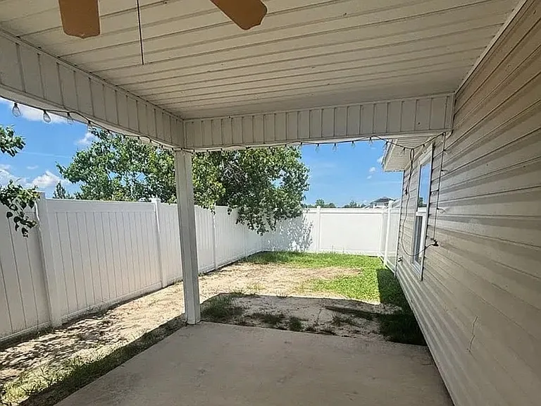 4701 Deerfield Dr — Photo 11