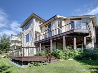 18600 Kittiwake Cir, Anchorage, AK 99516