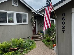 6027 View Loop, Florence, OR 97439