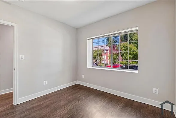 1241 Raum St NE #1 — Photo 6