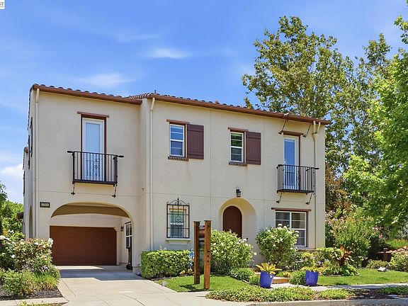 4th image of 3294 Griffon St W