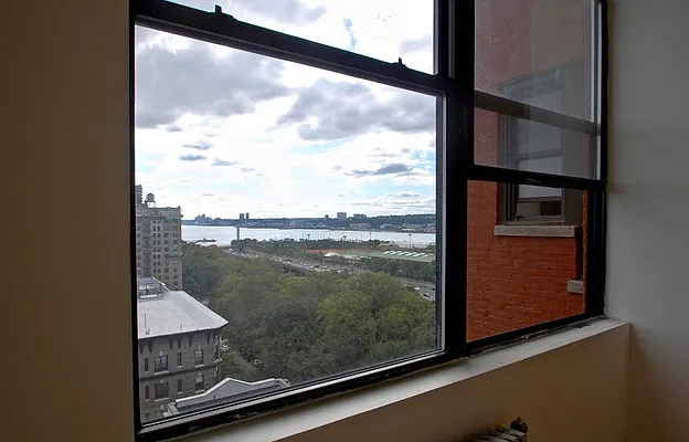 Rented by Compass | media 26