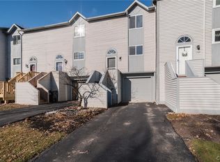 164 Iron Oak Cir, Liverpool, NY 13088