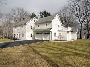 29 Algonquin Dr, Chappaqua, NY 10514