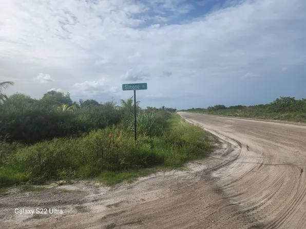 6746 Dennis Street, Loxahatchee, FL 33470