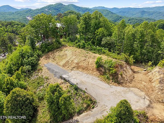 5th image of Hatcher Mountain Rd