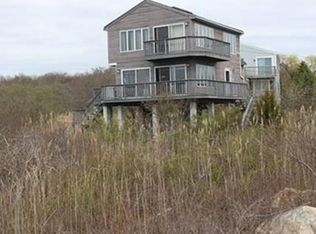 8 Hacker St, Fairhaven, MA 02719