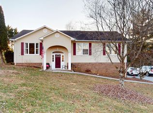 167 Highland Hills Dr, Gray, TN 37615