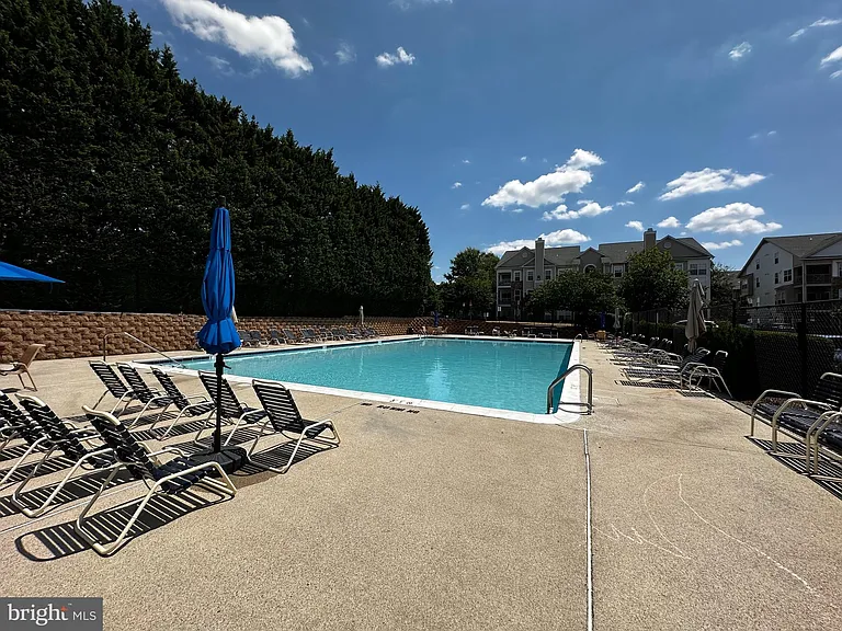 5958 Founders Hill Dr #301 — Photo 32