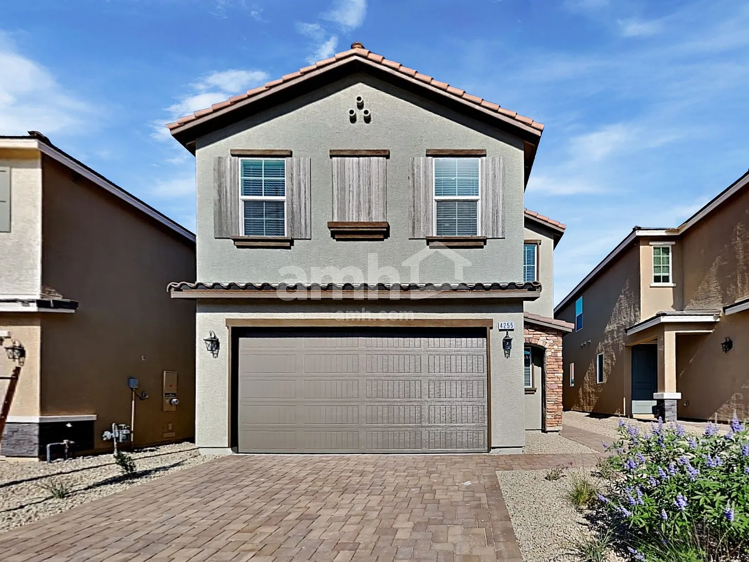 5 bed, 3.0 bath, 2395 sqft, $2,700 — Photo 1