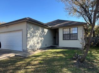 821 Prospect St, Webb City, MO 64870