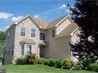 632 Hill Farm Ln, Springfield, PA 19064