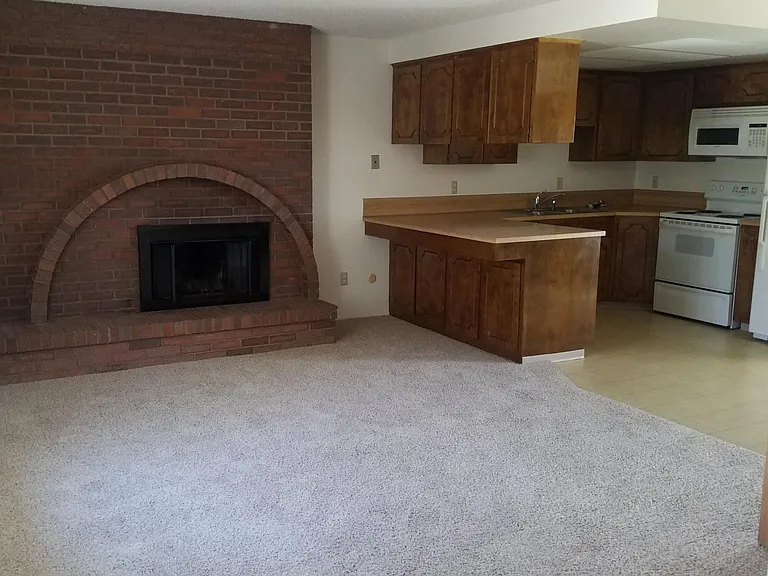 4944 N Decatur Dr — Photo 6