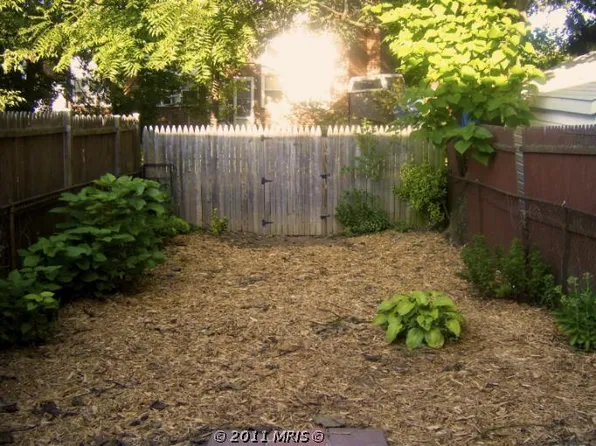 3113 Bero Rd, Baltimore, MD 21227