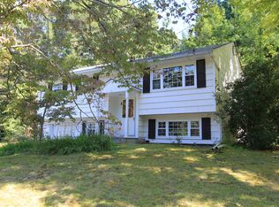 2714 Springhurst St, Yorktown Heights, NY 10598