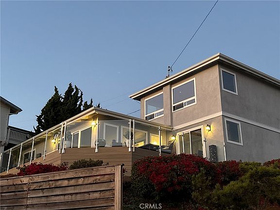2nd image of 2601 Maple Ave