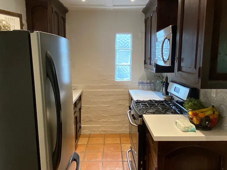 Kitchen Vew