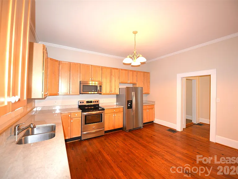 252 South St — Photo 8