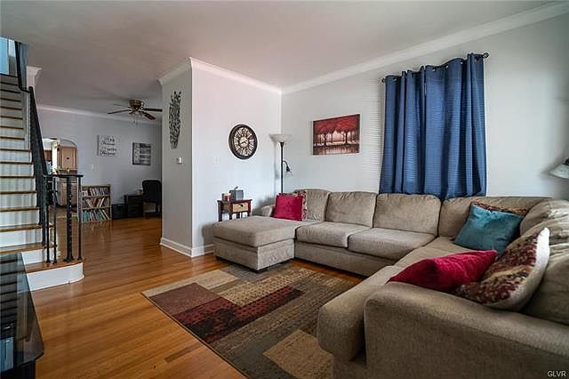 1st image of 45 W 17th St