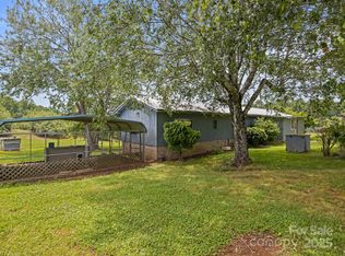 70 John Delk Rd, Hendersonville, NC 28792