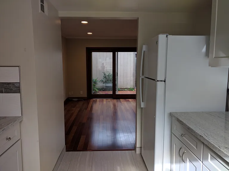 1566 Capri Dr — Photo 6