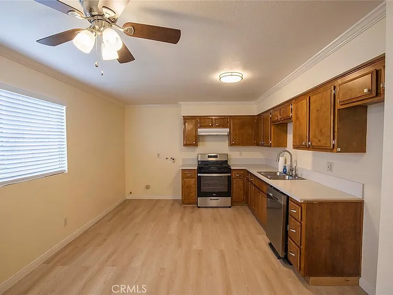 1533 Plaza Del Amo #4 — Photo 5