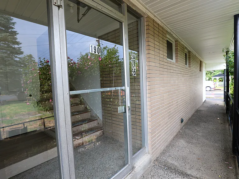190 Broadway #2D — Photo 2