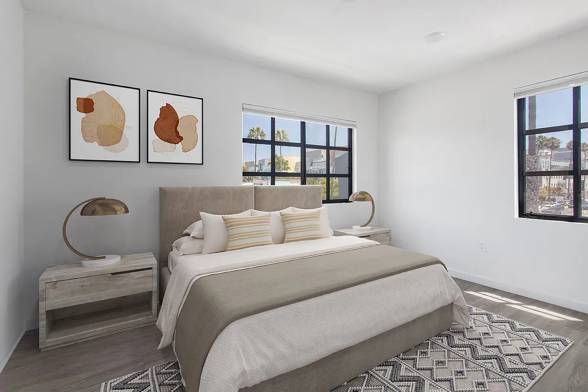 Building Photo - 1660 Ocean Ave #202