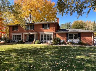 3908 Shellmarr Ln, Bloomfield Hills, MI 48302