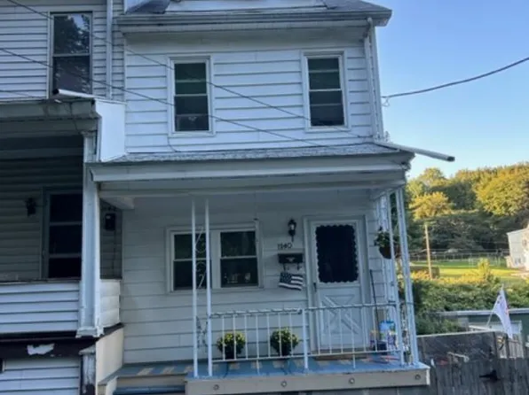 1140 Fairview St, Pottsville, PA 17901