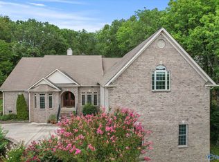 10136 Skylark Dr SE, Huntsville, AL 35803