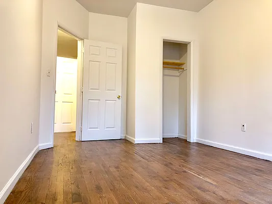 Rented by Premier Metro Realty Corp | media 8