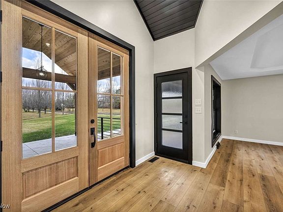 5th image of 31900 Chardon Rd