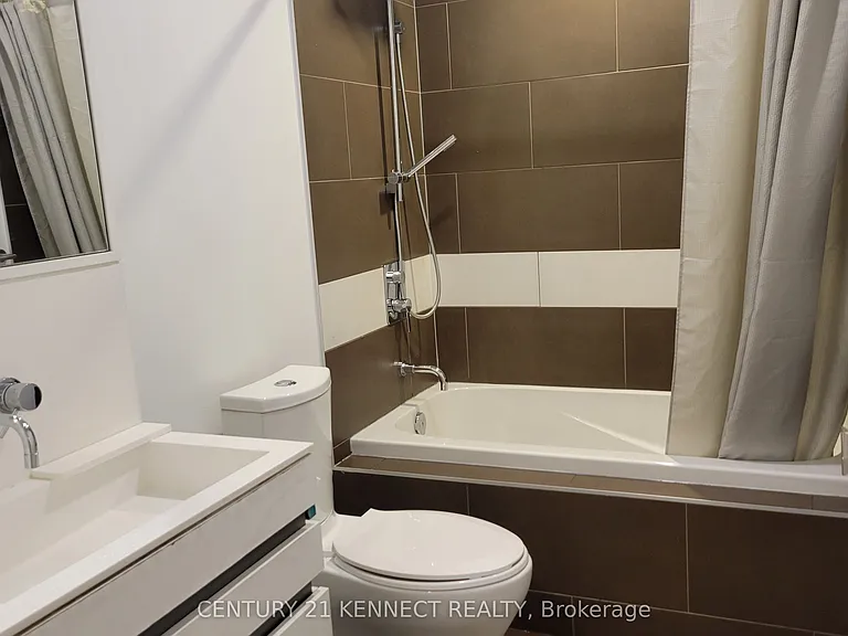 197 Yonge St #3310 — Photo 17