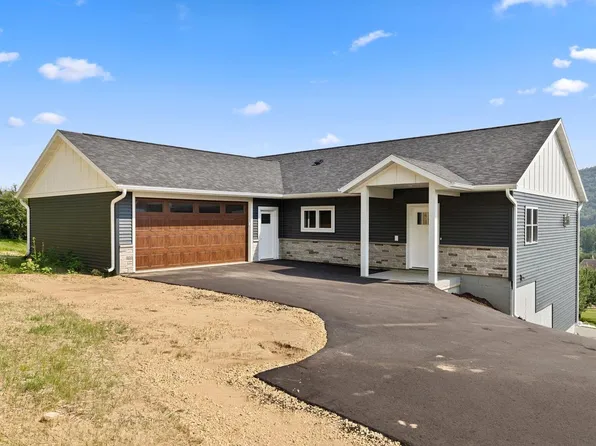 407 McCormick PLACE, Chaseburg, WI 54621