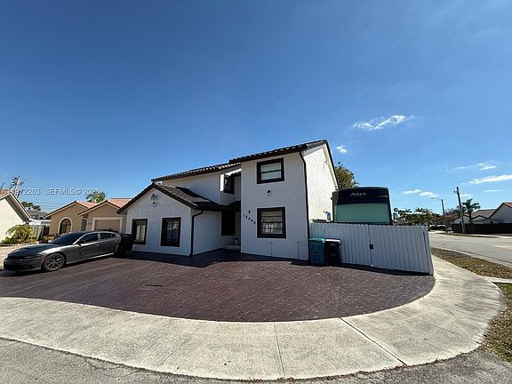 5th image of 15445 SW 57th St