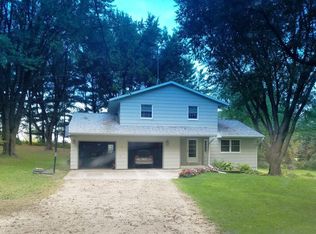 6902 Maple Dr NW, Byron, MN 55920
