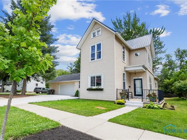 12 Liberty St, Tiffin, OH 44883