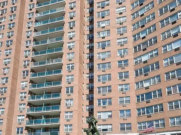 1655 Flatbush Avenue image 9 of 15