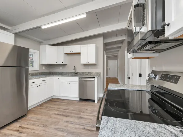 175 Pleasant St APT 3C, Concord, NH 03301