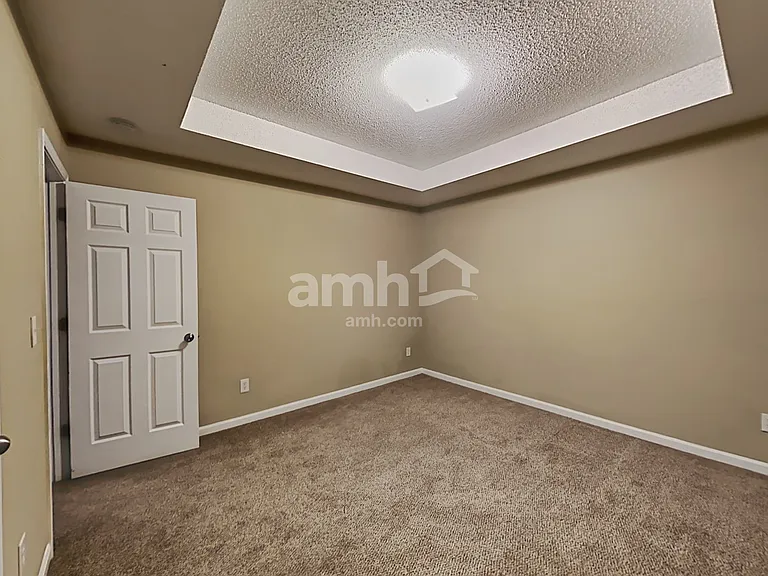 369 Hidden Creek Ln — Photo 17