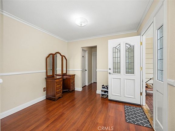 5th image of 2047 E Fern Dr