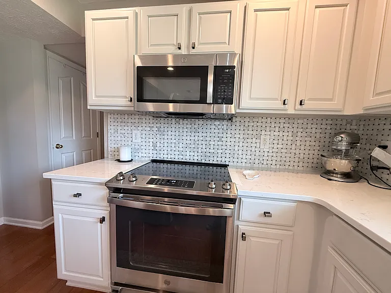 14010 Avalon East Dr — Photo 13