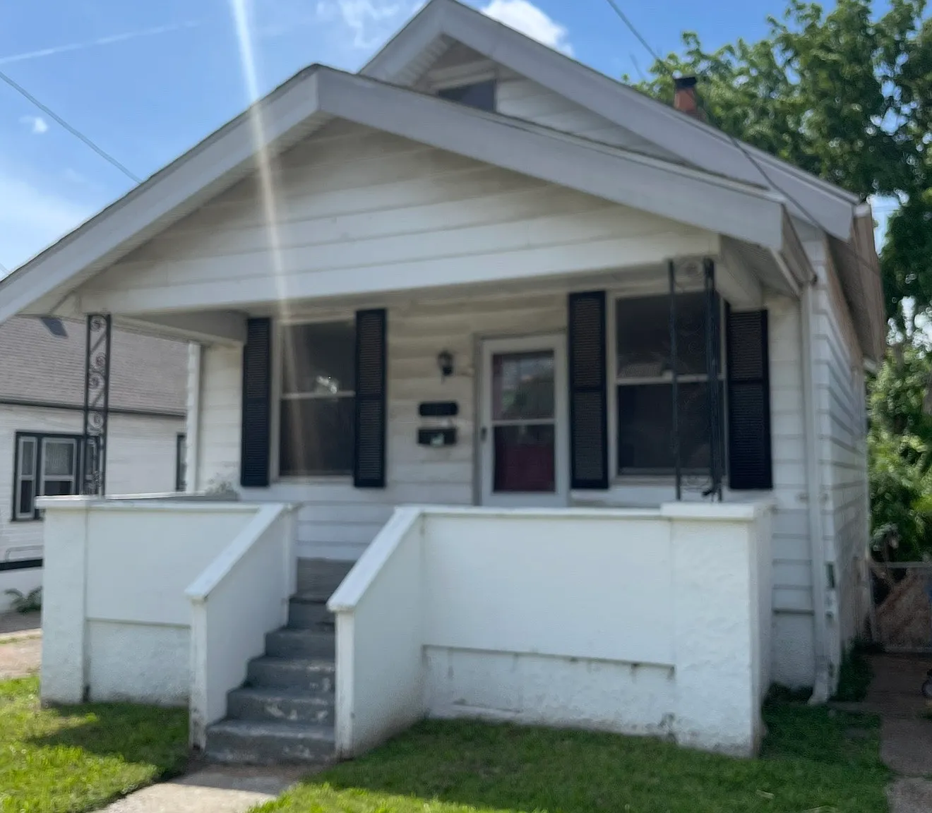 3 bed, 806 sqft, $950 — Photo 1