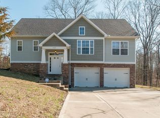 505 Daugherty Ln, Burns, TN 37029