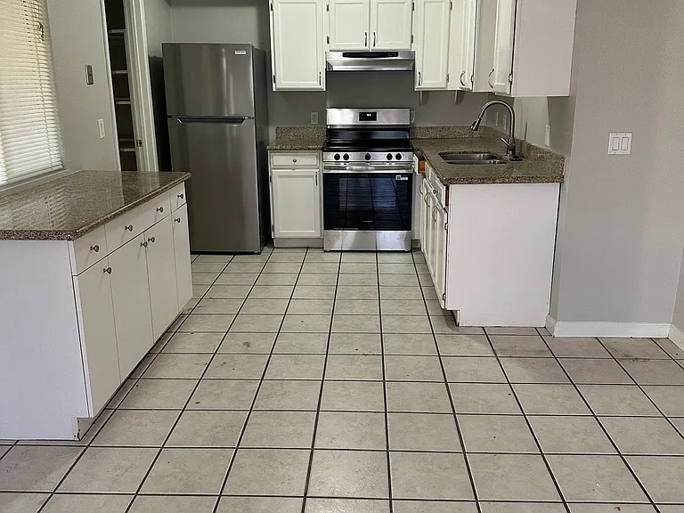 48 E 14th St #50 — Photo 5